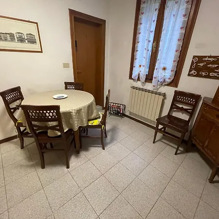 Admiral Center * Venise